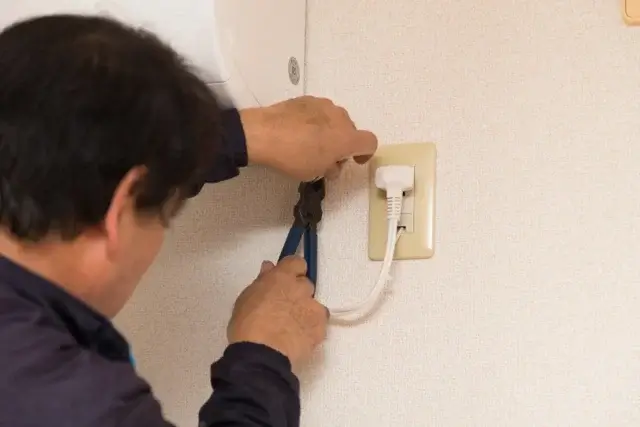 渡り配線と独立回路のコンセント増設はどちらを選べばいい？